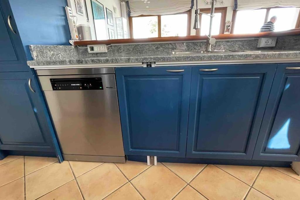Villa Mit Whirlpool Und Phantastischer Aussicht كابوليفيري المظهر الخارجي الصورة